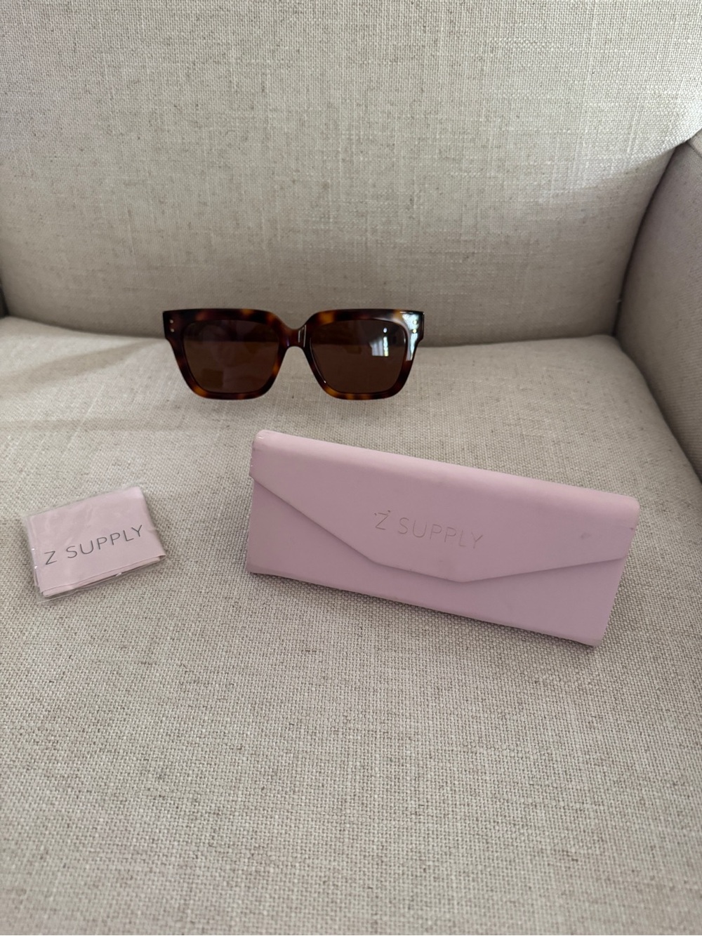Z Supply  Polarized Tortoiseshell Square Sunglasses with Pink Case